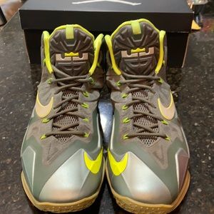 Moving Sale! Make offer before I donate!